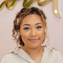 Tia Fisher - Nail Art Specialist